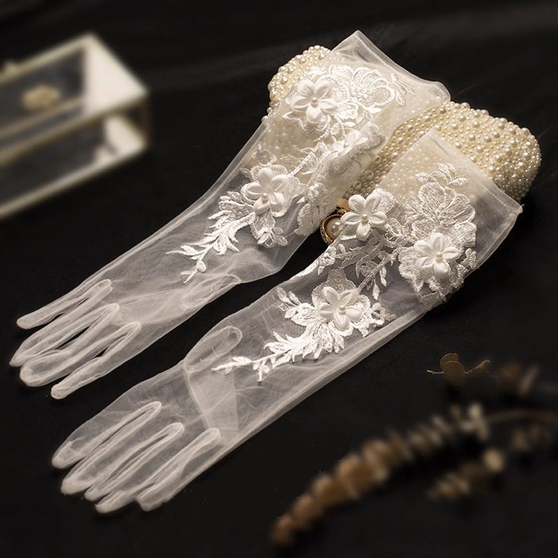 White Bridal Mesh Embroidered  - String Of Pearls Plant recension och pris